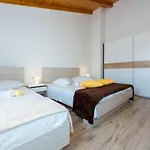 Miranda Np Krka 4*