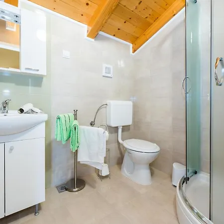 Miranda Np Krka Guest house 4*