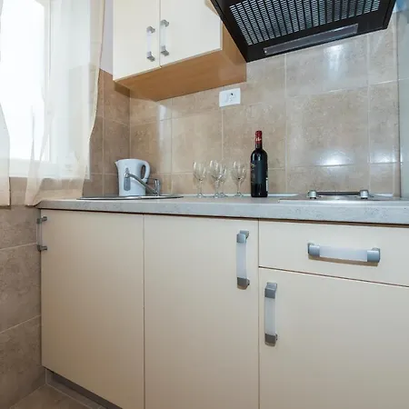 Guest house Miranda Np Krka Lozovac