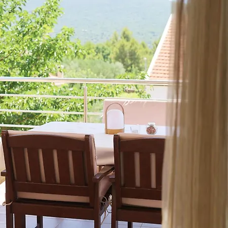 Guest house Miranda Np Krka