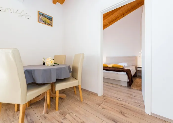 Miranda Np Krka Guest house 4*