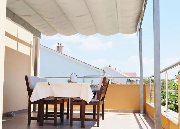 Guest house Miranda Np Krka 4*